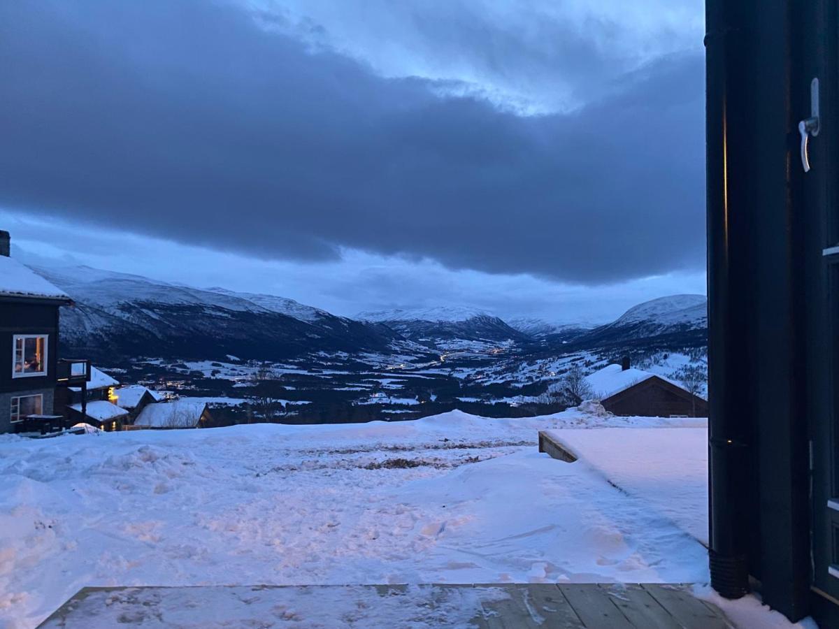 Vangslia, Oppdal. Lekker Leilighet Med Ski Inn/Ski Ut Buitenkant foto