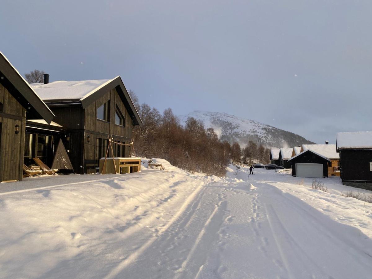 Vangslia, Oppdal. Lekker Leilighet Med Ski Inn/Ski Ut Buitenkant foto